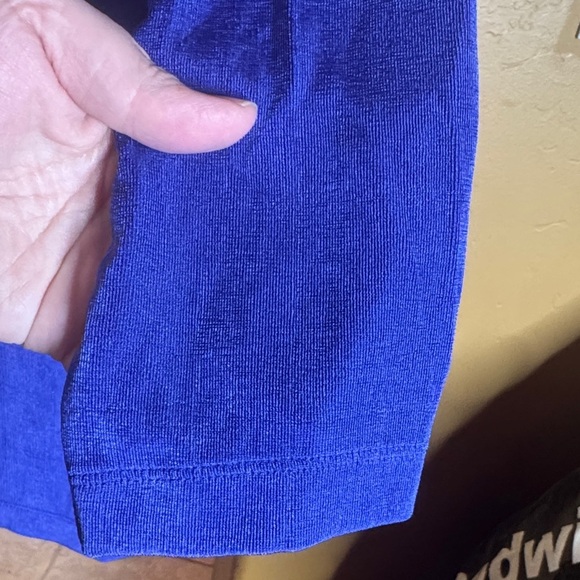 Chico’s Travelers Purple Slinky 3/4 Sleeve Tunic Top Size Small (1) - Picture 4 of 5